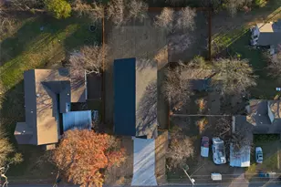 411 W Elm St, Whitewright, TX 75491 - Photo 23