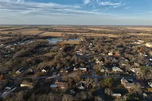 411 W Elm St, Whitewright, TX 75491 - Photo 31