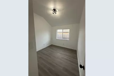 6005 Meadowdale Road, Arlington, TX 76017 - Photo 9