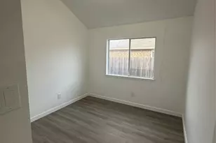 6005 Meadowdale Rd, Arlington, TX 76017 - Photo 9