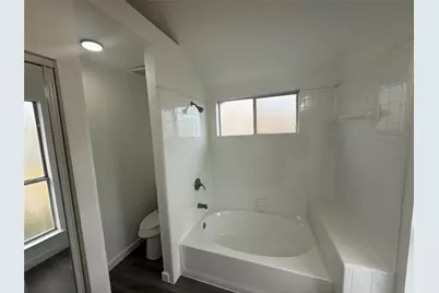 6005 Meadowdale Road, Arlington, TX 76017 - Photo 17