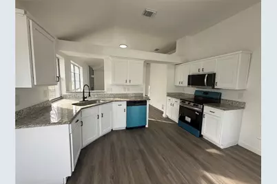 6005 Meadowdale Road, Arlington, TX 76017 - Photo 7