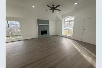 6005 Meadowdale Road, Arlington, TX 76017 - Photo 5