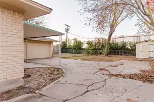 317 Willow Wood Ln, DeSoto, TX 75115 - Photo 19