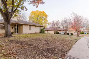 317 Willow Wood Ln, DeSoto, TX 75115 - Photo 17