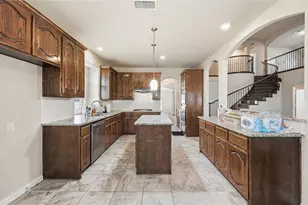 912 Foxtail Dr, Mansfield, TX 76063 - Photo 11