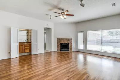 1302 Silver Maple Drive, Carrollton, TX 75007 - Photo 3