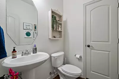 1582 Biltmore Lane, Irving, TX 75063 - Photo 5