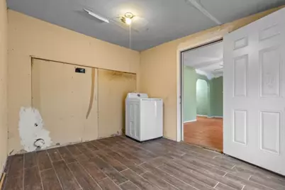 107 Rogers, Arlington, TX 76011 - Photo 11