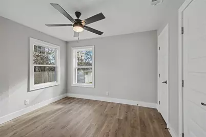 4220 Ramey Avenue, Fort Worth, TX 76105 - Photo 13