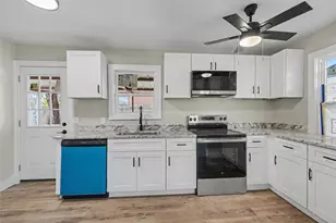 4220 Ramey Ave, Fort Worth, TX 76105 - Photo 9