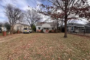 906 Eli Ave, Dallas, TX 75211 - Photo 1