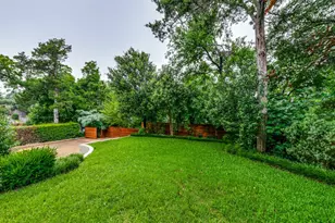 919 Knott Pl, Dallas, TX 75208 - Photo 23
