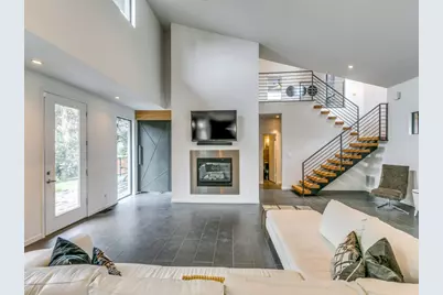 919 Knott Place, Dallas, TX 75208 - Photo 3