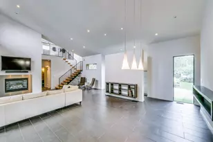 919 Knott Pl, Dallas, TX 75208 - Photo 7