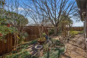 8300 Park Brook Dr, North Richland Hills, TX 76182 - Photo 33