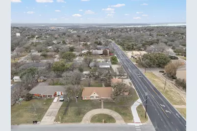 9101 Midway Drive, Woodway, TX 76712 - Photo 37