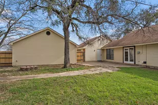 9101 Midway Dr, Woodway, TX 76712 - Photo 35