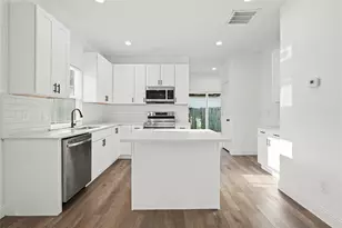 2731 Rogers St, Dallas, TX 75215 - Photo 9