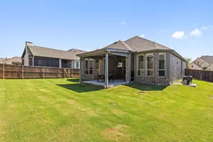 1113 Bluestem Dr, Aubrey, TX 76227 - Photo 29