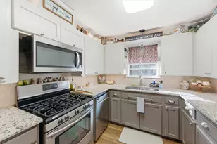 515 Pecan St, Collinsville, TX 76233 - Photo 11