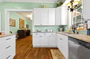 203 E Dixon St, Jefferson, TX 75657 - Photo 9