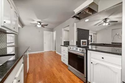 3712 Lawndale Avenue, Fort Worth, TX 76133 - Photo 3