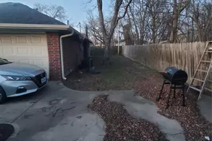 2517 Utilis St, Greenville, TX 75401 - Photo 7