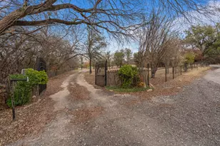 345 Karbo Ln, Weatherford, TX 76085 - Photo 3