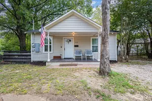 1110 N Catherine St, Terrell, TX 75160 - Photo 1