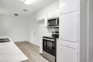 909 Kelley Dr, Everman, TX 76140 - Photo 15