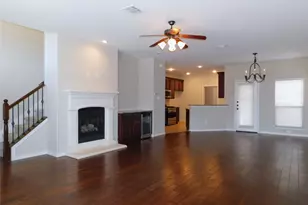 4145 Indian Run Dr, Carrollton, TX 75010 - Photo 7