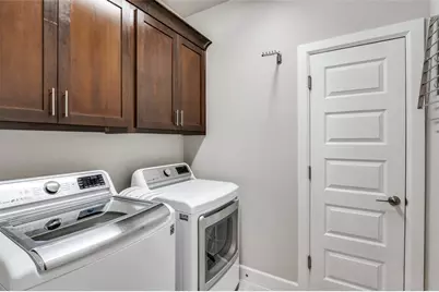 8233 Laflin Lane, Dallas, TX 75231 - Photo 25