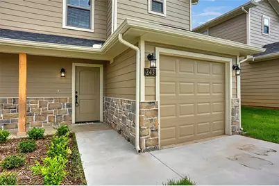 243 W Forest Avenue, Sherman, TX 75090 - Photo 3