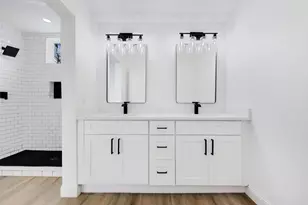 1269 Bonham St, Paris, TX 75460 - Photo 7