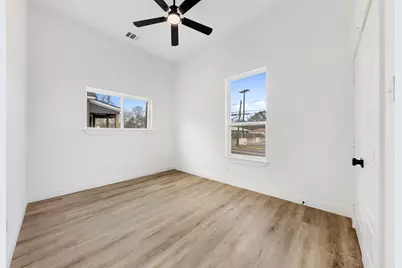 1269 Bonham Street, Paris, TX 75460 - Photo 11