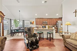 260 Marina Dr, Azle, TX 76020 - Photo 7