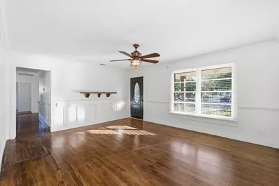 7835 Tillman Street, Dallas, TX 75217 - Photo 9