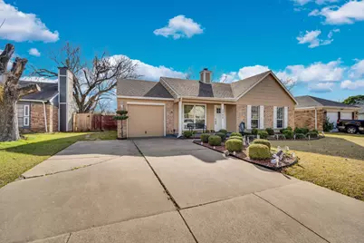 1702 Fieldstone Court, Arlington, TX 76018 - Photo 5