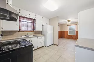 307 Playdium Dr, West, TX 76691 - Photo 11