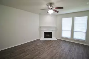 1205 Crest Ridge Dr, Glenn Heights, TX 75154 - Photo 9