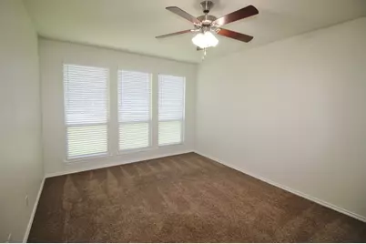 1205 Crest Ridge Drive, Glenn Heights, TX 75154 - Photo 13