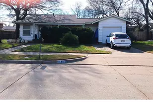 424 E Ellen Ave, Hurst, TX 76053 - Photo 1