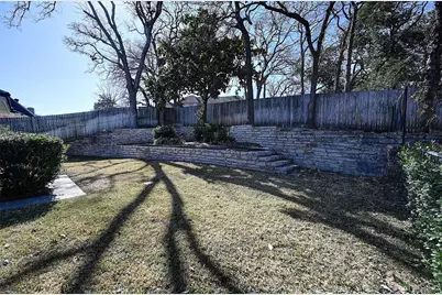 2300 Woodsong Trail, Arlington, TX 76016 - Photo 35