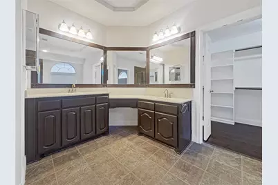 2831 Kate Lane, Grand Prairie, TX 75052 - Photo 17