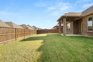 7203 Fallen Crest Ln, Arlington, TX 76001 - Photo 15