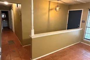 1412 Oxford St, Arlington, TX 76013 - Photo 5