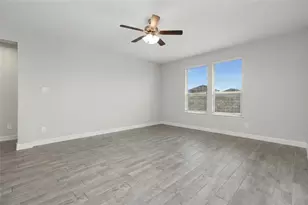 16032 Farringdon St, Fort Worth, TX 76247 - Photo 13