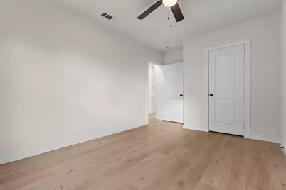 8124 Burroaks Drive, Dallas, TX 75217 - Photo 21