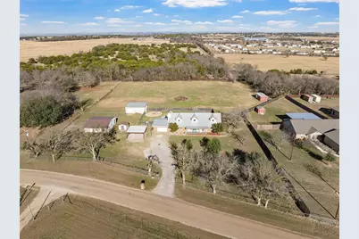 398 Bluebonnett Lane, Lorena, TX 76655 - Photo 1